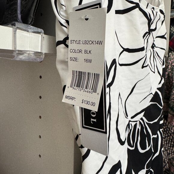 La Blanca Women's Shoulder One Piece Swimsuit - Picture 3 of 5